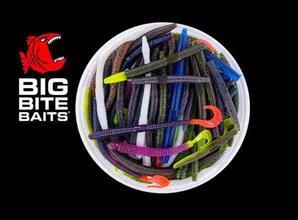 Big Bite Baits worm bucket kit